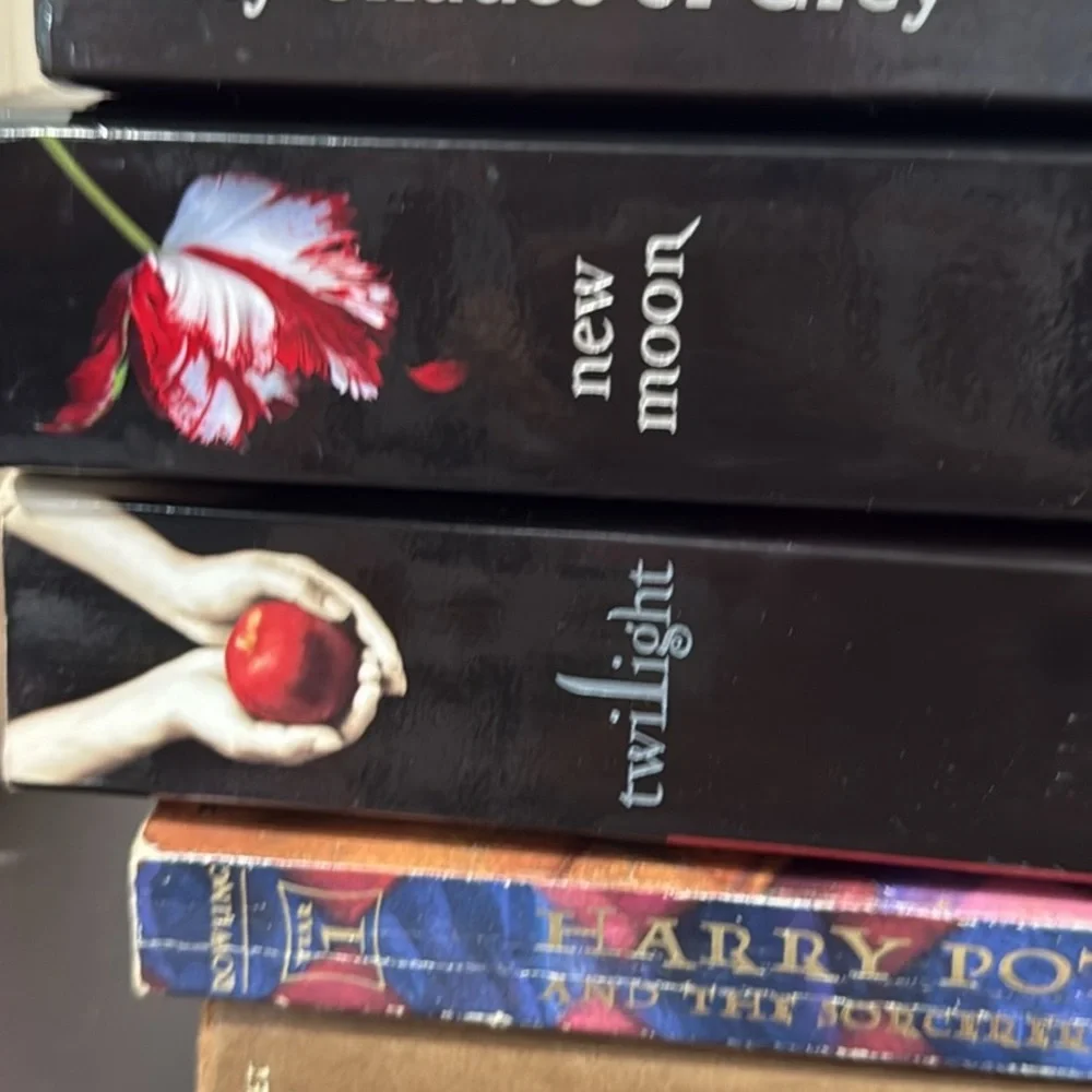 Book Collection Classics - Picture 2 of 2